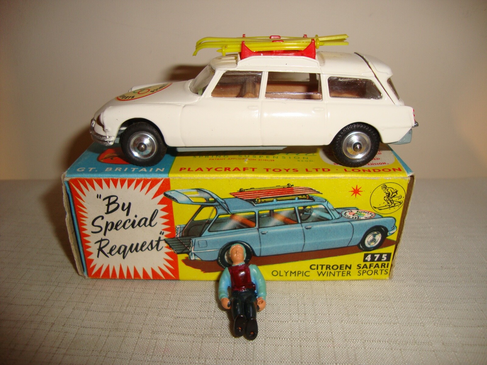 Corgi 475, Citroen Safari - Free Price Guide & Review