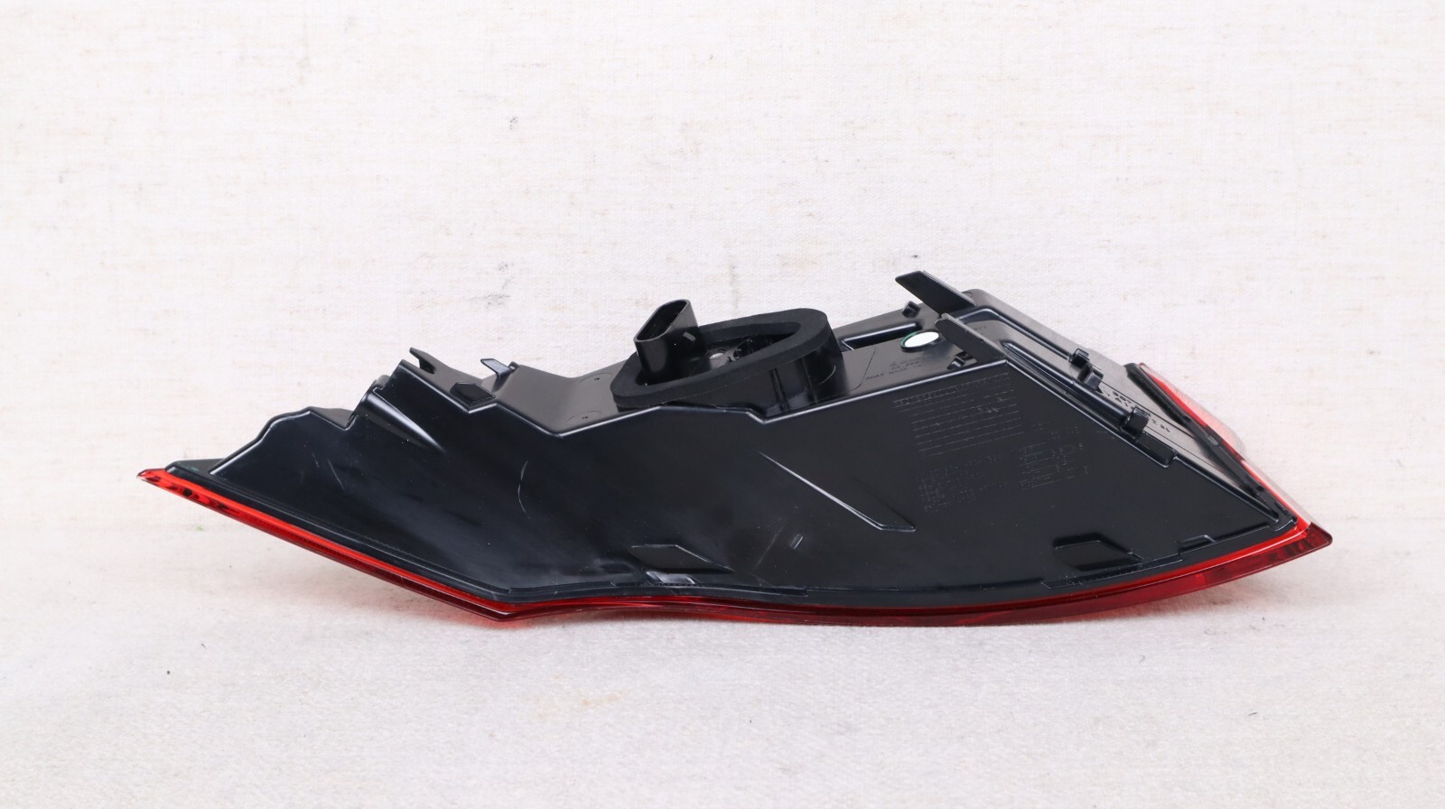 Mint! 2023 2024 Maserati Grecale Right Passenger Rear Quarter Tail Light LED OEM
