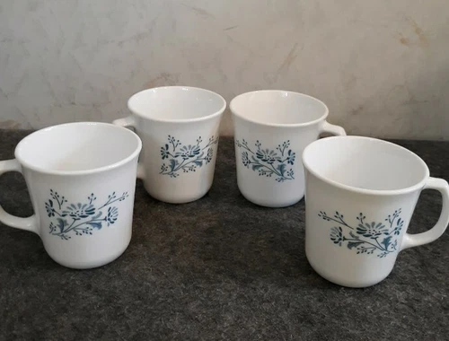 Corning Ware Corelle Vtg Colonial Mist Mug Set of4 Coffee /Tea Cups Blue Flowers