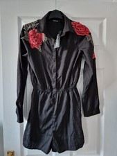 Brand New Boohoo Lois Floral Appique Short Playsuit Size 8 Black