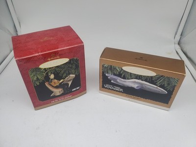E01 Hallmark Keepsake Ornament Star Trek Next Generation Commander Data Voyager