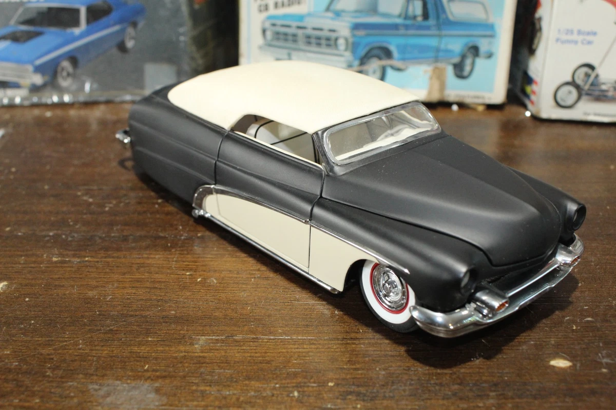 Mercury 1951 Vehicle Year Contemporary Manufacture Diecast Cars
