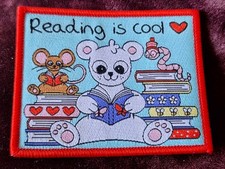 Girlguiding  Brownie Rainbow Cubs Beavers Scout Reading Cloth Badge