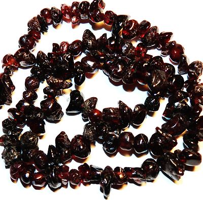 NG727 Dark Red Garnet Small 5mm - 9mm Nugget Chip Gemstone Beads 15'' 