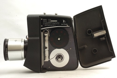 @ SakuraDo Camera @ Rare! @ Bell & Howell Model 7125 8mm Film Movie Camera - Picture 10 of 12