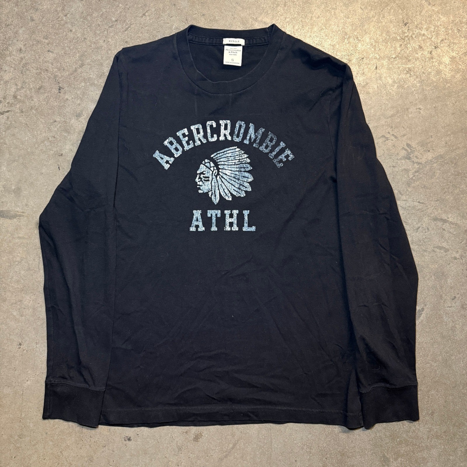 Abercrombie & Fitch Mens Muscle Fit Long Sleeve Graphic T-Shirt Black Small ATHL