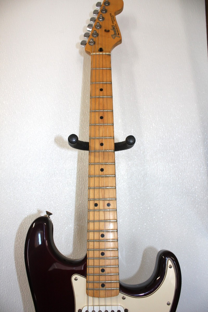2006 Fender Standard Stratocaster Made in Mexico Midnight Wine W