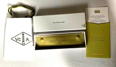 Van cleef & Arpels Bracelet case Green Suede Accessory Pouch vca Whole Set