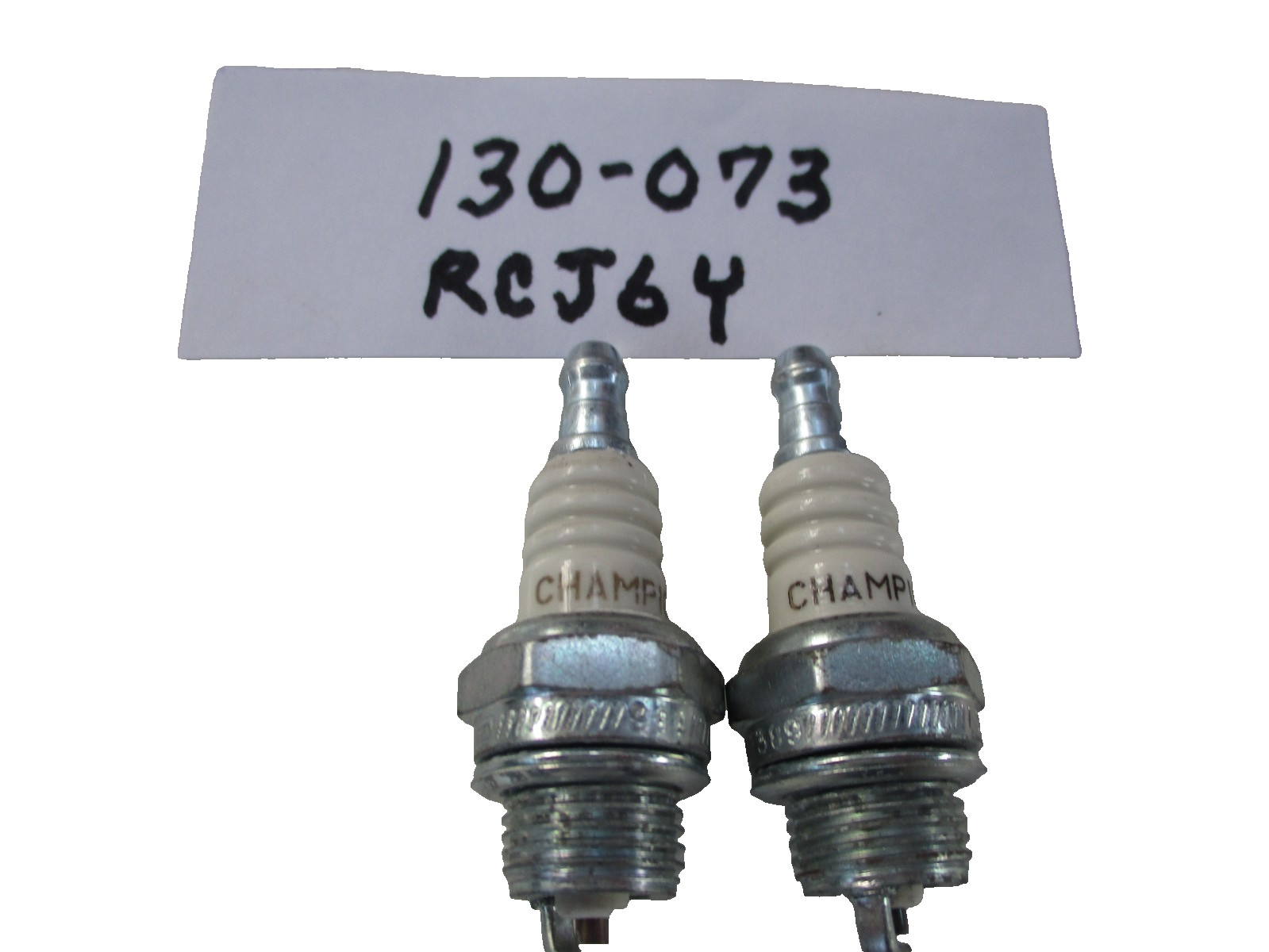 Stens 130-073 Champion RCJ6Y 852 Spark plug Rotary 24-8883 PKT2
