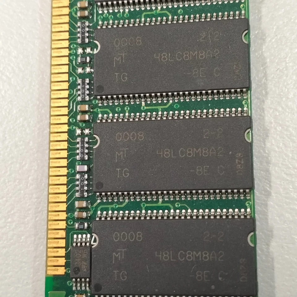 Micron 64MB PC66 66MHz SDRAM Unbuffered non-ECC 168-pin DIMM RAM 48LC8M8A2-8E - Image 3 of 4