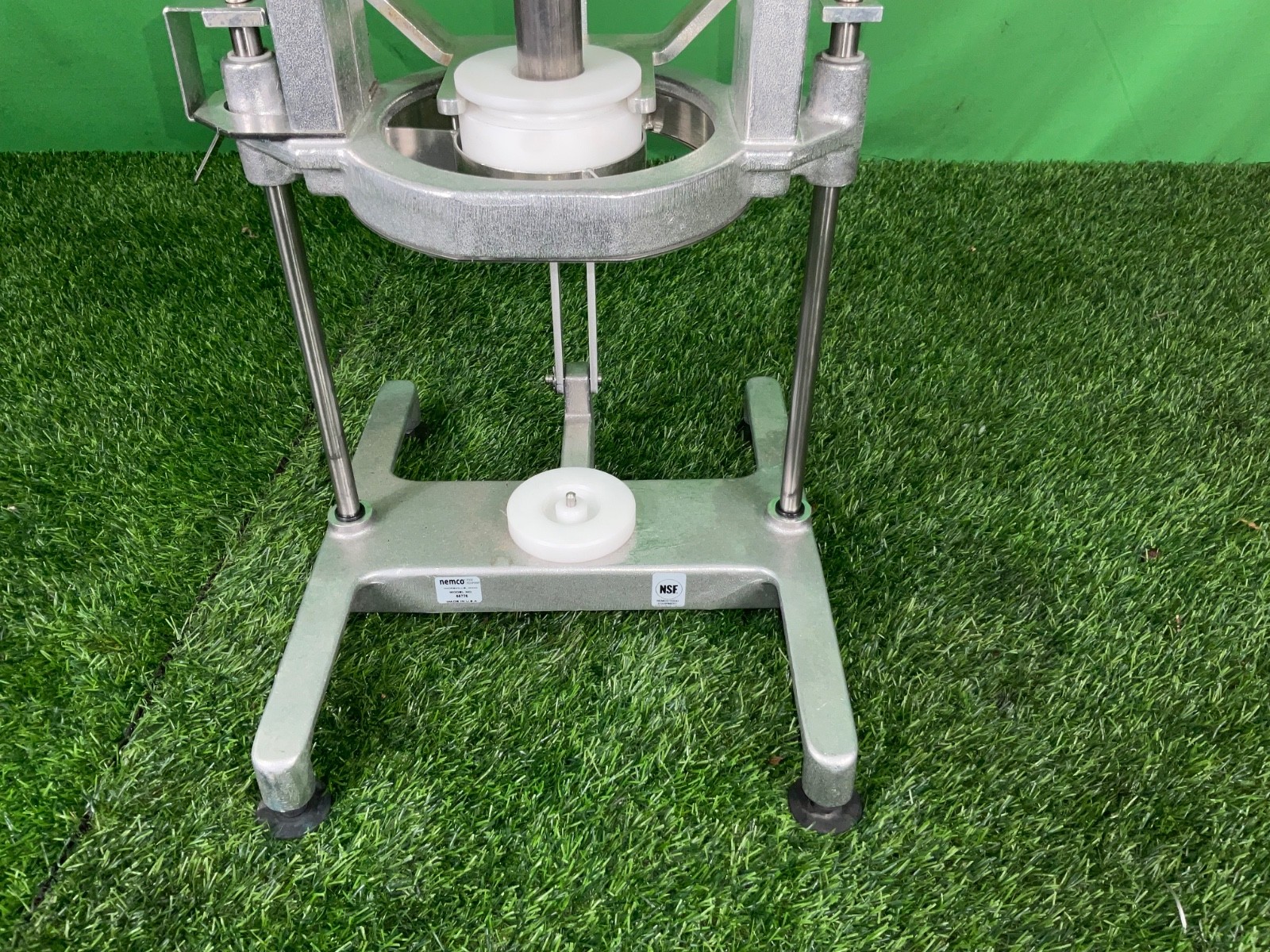 Nemco 55775-1 Easy Pineapple Corer / Peeler 55775 New No Box 1658 1F