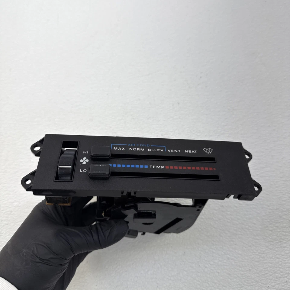 Jeep Cherokee XJ 1987-1996 unidad de control de clima interruptor de calefacción de aire acondicionado OEM 56001762 Foto 4 de 4