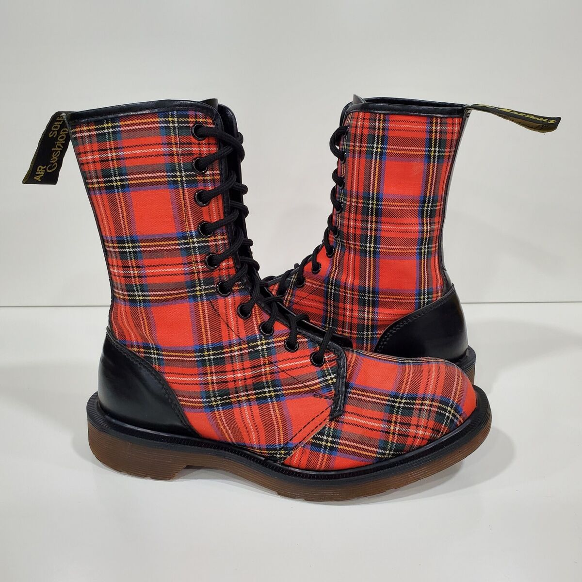 💥Dr. Martens Doc England MIE Rare 80's Vintage Red Tartan 💥Dr. Martens Doc England MIE Rare 80's Vintage Red Tartan