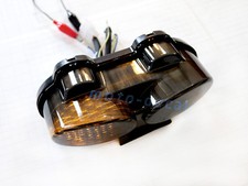 Piloto Trasero LED Con Intermitentes Para Kawasaki ZX-6R Ninja 1998-2002 – Lente Ahumada Y Carcasa Negra