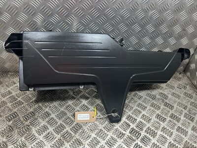 BMW 1 Series F20 F21 11-19 Air Filter Box 13718647449 13718578649
