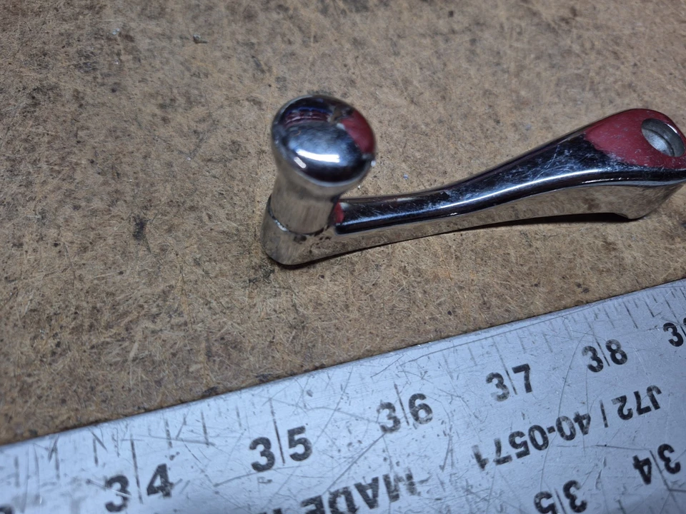 1937 1938 1939 1940 1946 1947 1948 Chevrolet Truck interior manivela de puerta ventana Foto 2 de 4