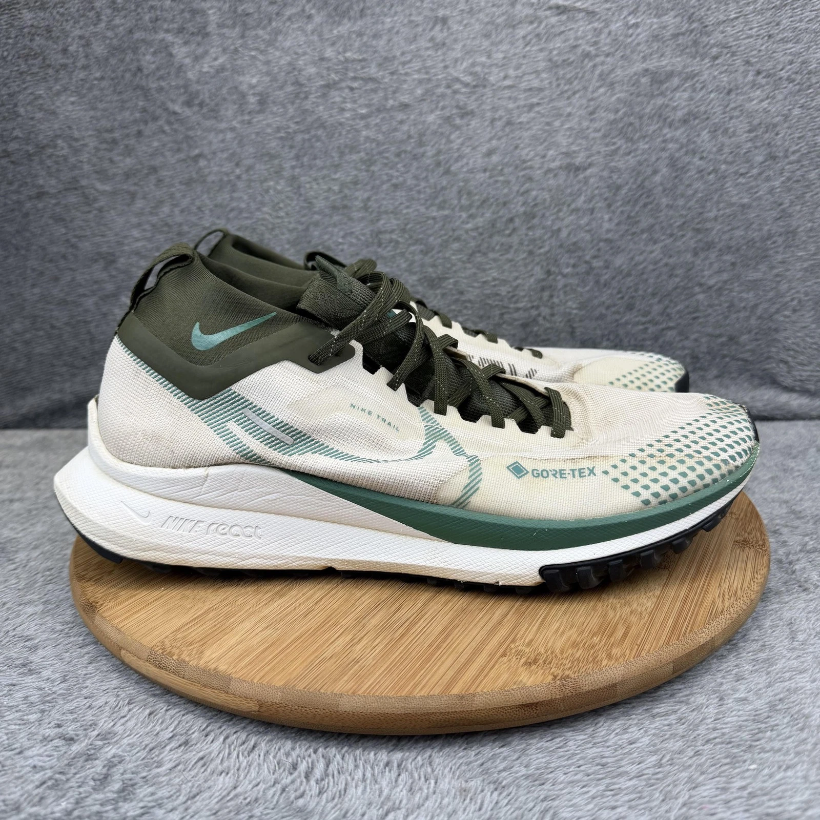 Nike Trail Gore-Tex React Shoes Mens Size 12 Beige Running Sneakers FB2193-001
Opens in a new window