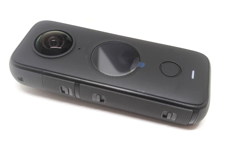 Insta360 ONE X2 5.7K 360° Action Camera Impermeabile Slot SD + Copri Lenti - Immagine 2 di 4