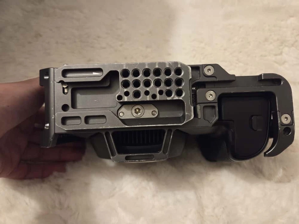 Blackmagic Pocket Cinema Camera BMPCC 4K + Cage TILTA - Très bon état - Image 3 of 4