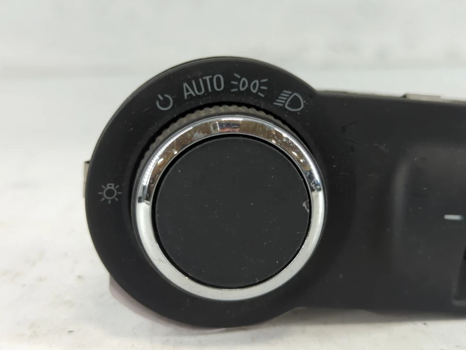 2015 Chevrolet Cruze  Headlight Dimmer Control Switch BX81H - Image 2 of 4