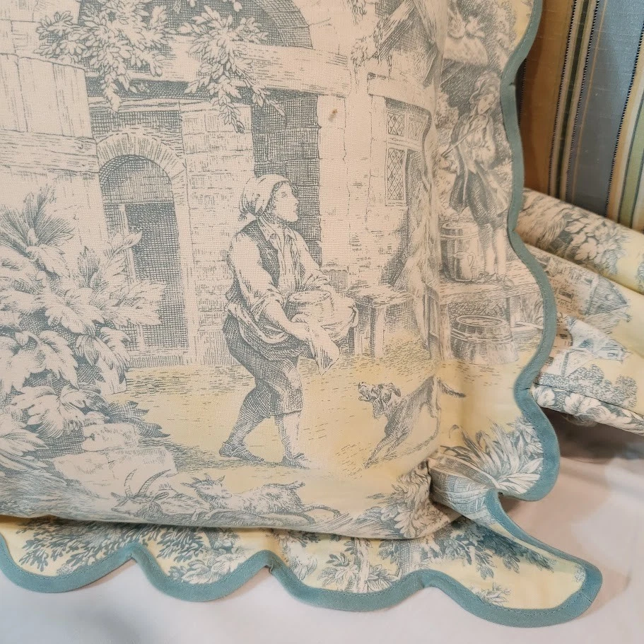 Juego de 2 fundas de almohada festoneadas tamaño king Legacy Home LUTECE CYPRESS Foto 3 de 4