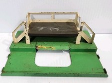 Lionel Train Railroad 3462P Milk Car Platform Green Metal Vintage Made In USA