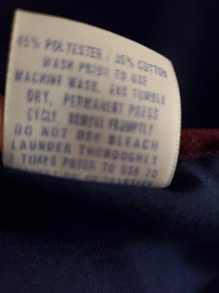 Medline Scrub Top Size 2X/XXL-Navy w/Wine Trim &1 Chest Pocket Chest 30.5"/L 31" - Image 4 of 4