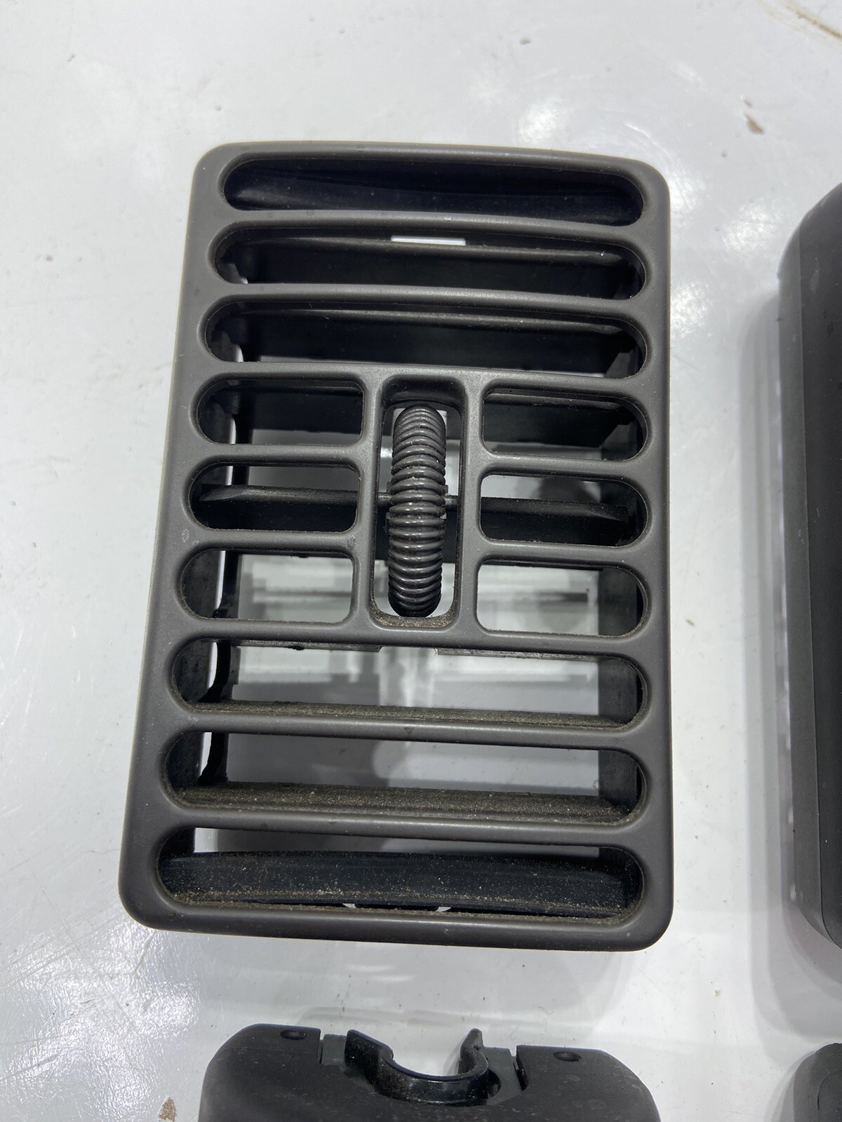 9702 JEEP WRANGLER TJ tj JEEP Cherokee 9701 XJ xj DASH VENTS VENT SET