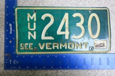 Vermont License Plate Tag 1971 71 VT Municipal MUN Police Cop Town #2430
