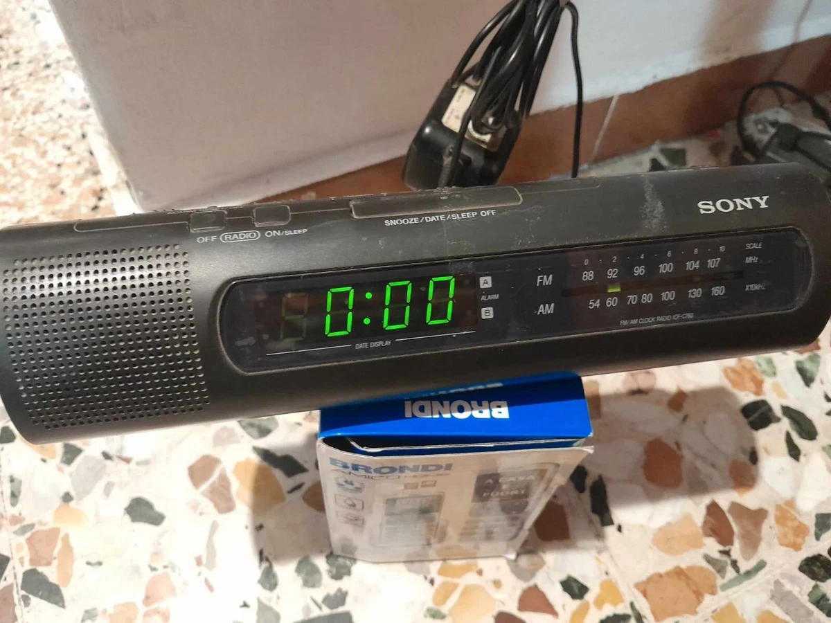 Radio despertador Sony ICF-C760