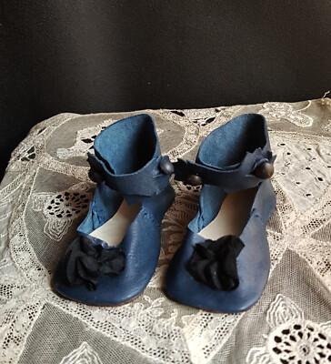 Jolies Chaussures Anciennes Pour Poupée - Cuir - Occasion