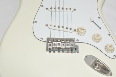 YAMAHA ST400R Stratocaster type 80s Electric Guitar Ref No