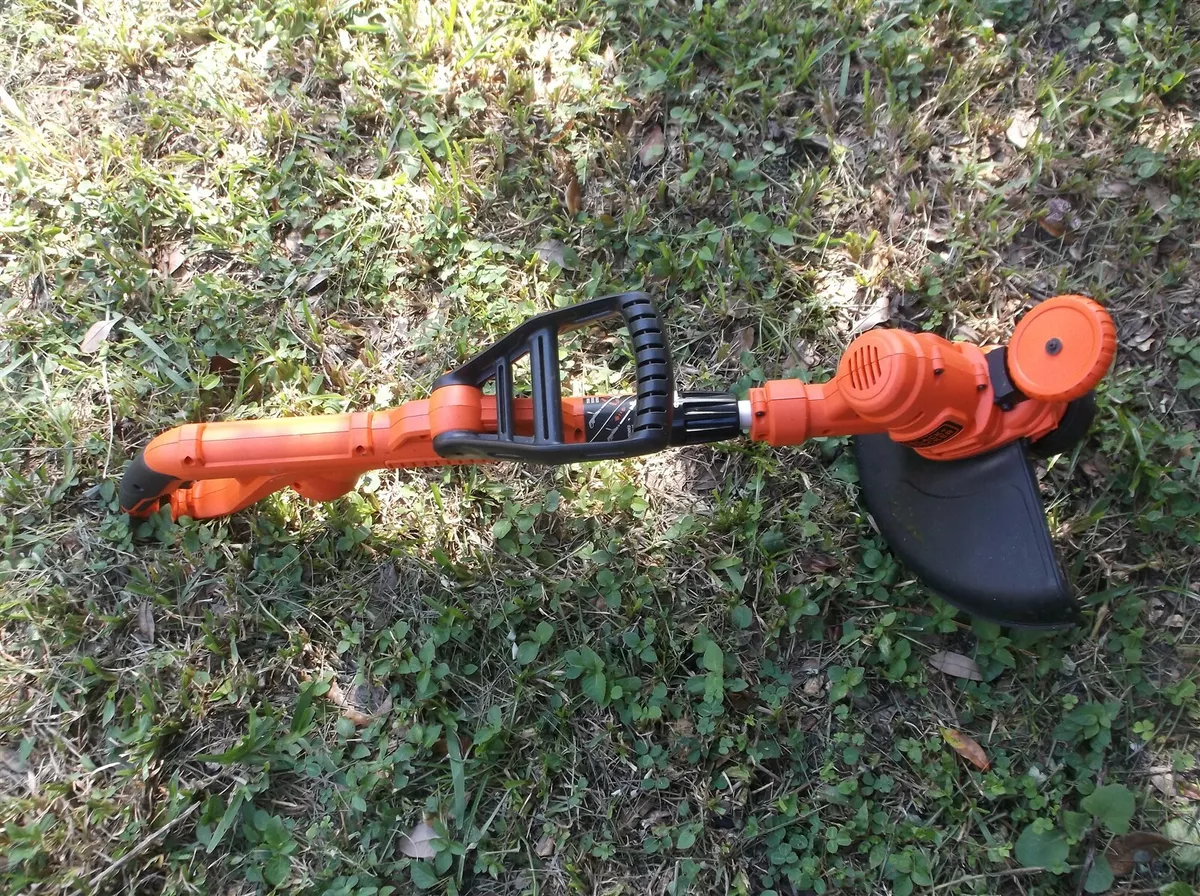 Black & Decker GH900 14 6.5A String Trimmer And Edger