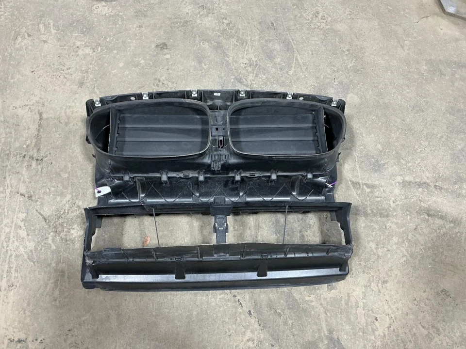 BMW 740I   2013 Air Shutter 834551 - Image 2 of 4