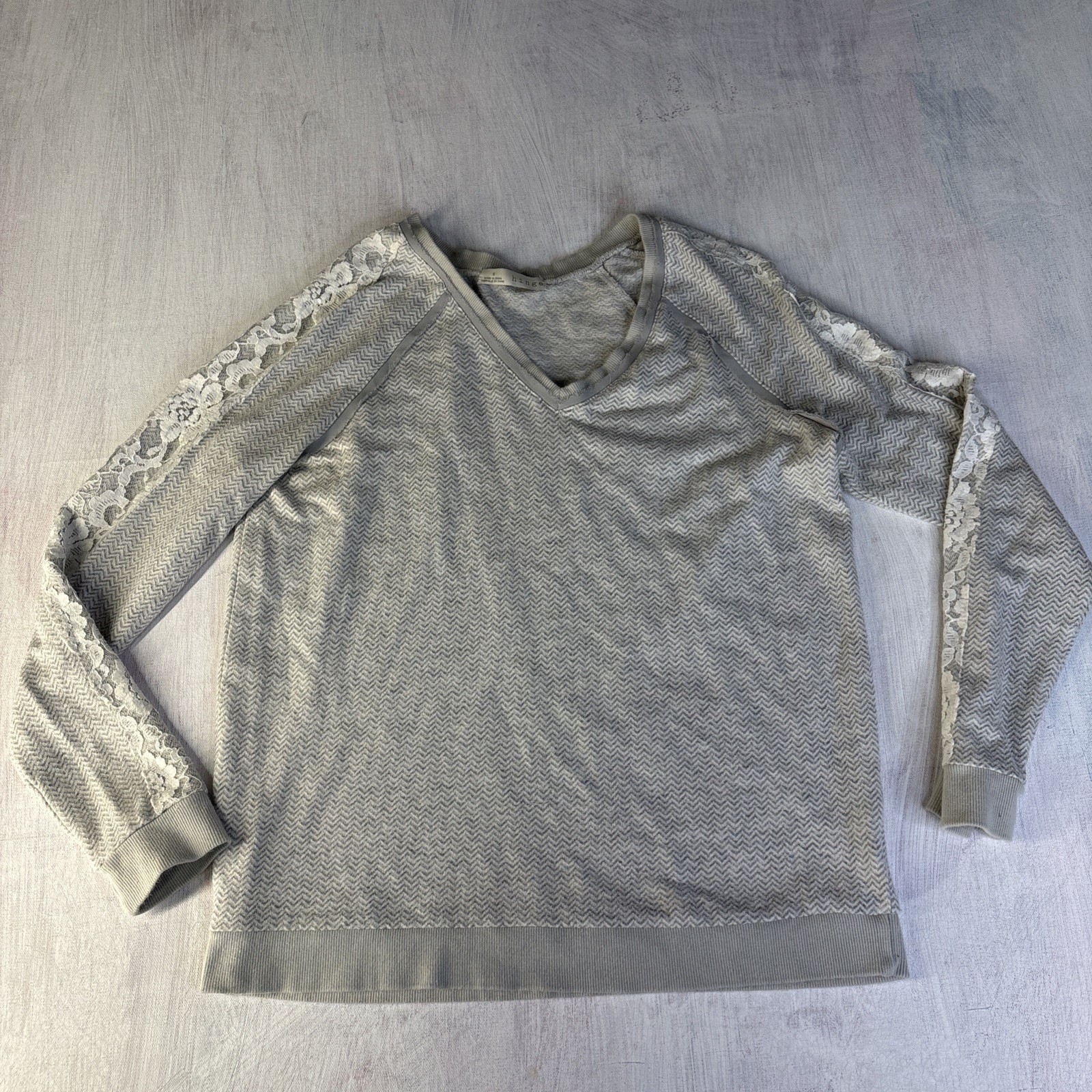 Hinge Women's Size  small gray Pullover Sweater L… - image 1