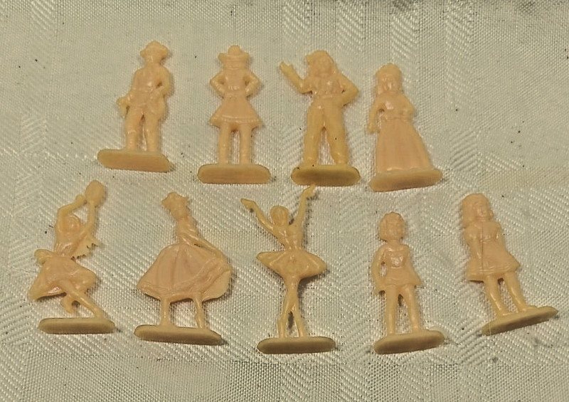 Vintage 1950's NOSCO Lot Of 9 CELLULOID Cracker Jack Toys - STAND-UP GIRLS
