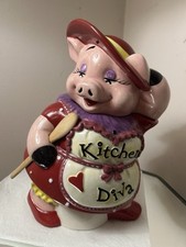LARGE VINTAGE KITCHEN DIVA PIG COOKIE JAR RED HAT CERAMIC MERCURIES 13
