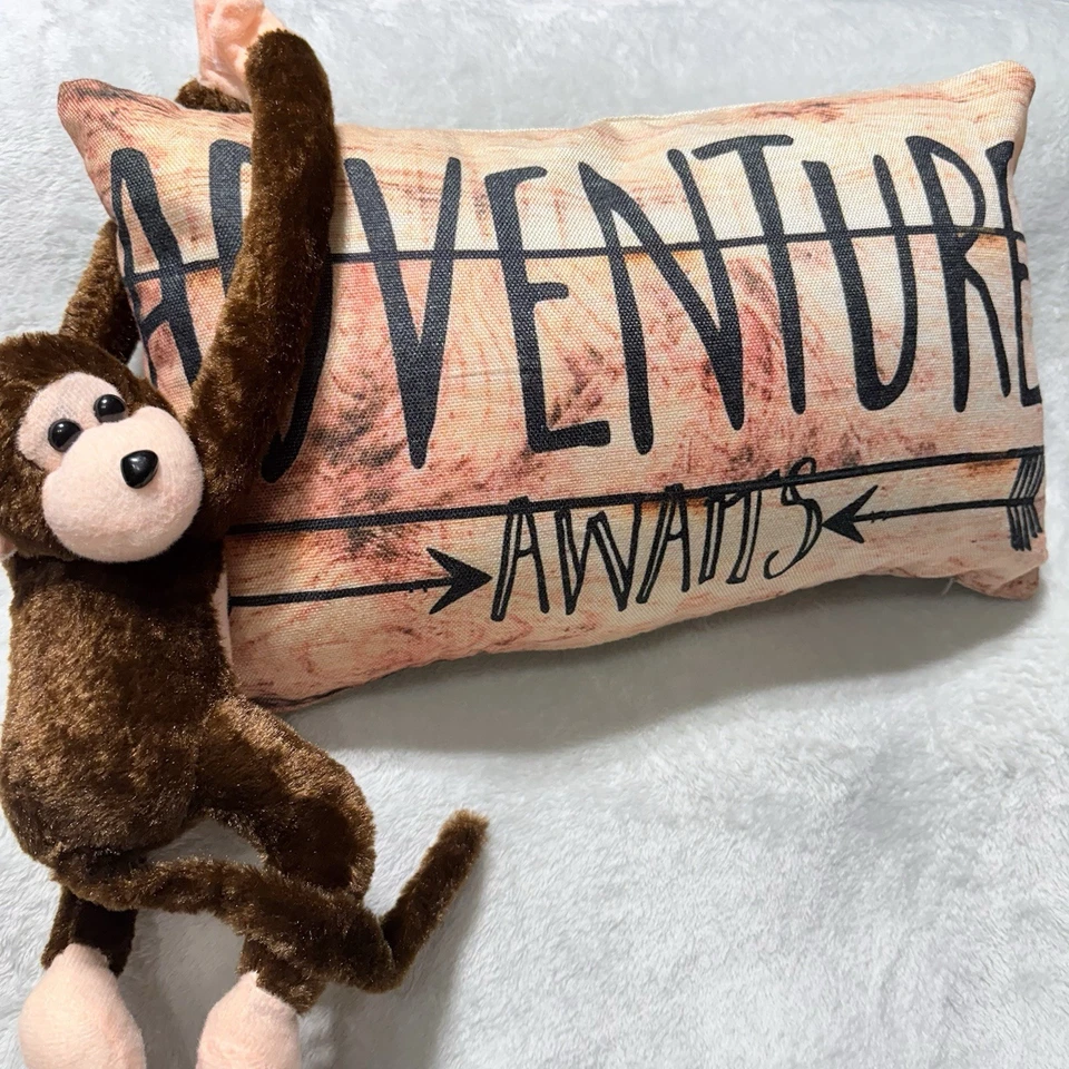 Adventure Awaits - Fundas lumbares decorativas e insertos de almohada incluidos 12x20 Foto 2 de 4