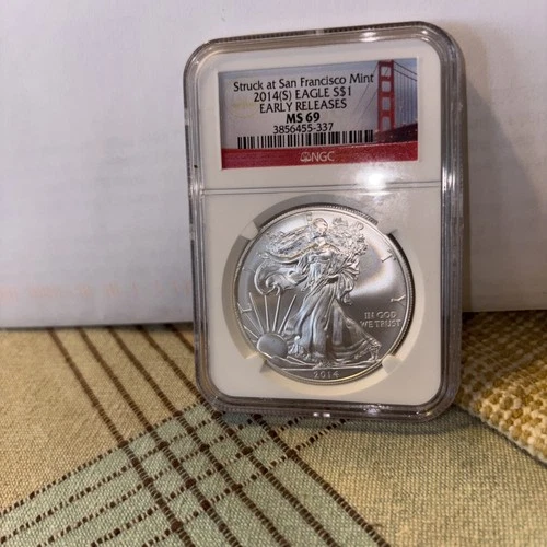 2014 (S) $1 AMERICAN SILVER EAGLE NGC MS69 ER STRUCK AT SAN FRANCISCO Mint.