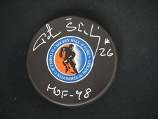 PETER STASTNY SIGNED HOCKEY HALL OF FAME PUCK INSCRIBED 