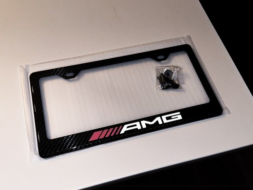 Marco de matrícula Mercedes Benz fibra de carbono real AMG (rojo y blanco) - Imagen 5 de 6