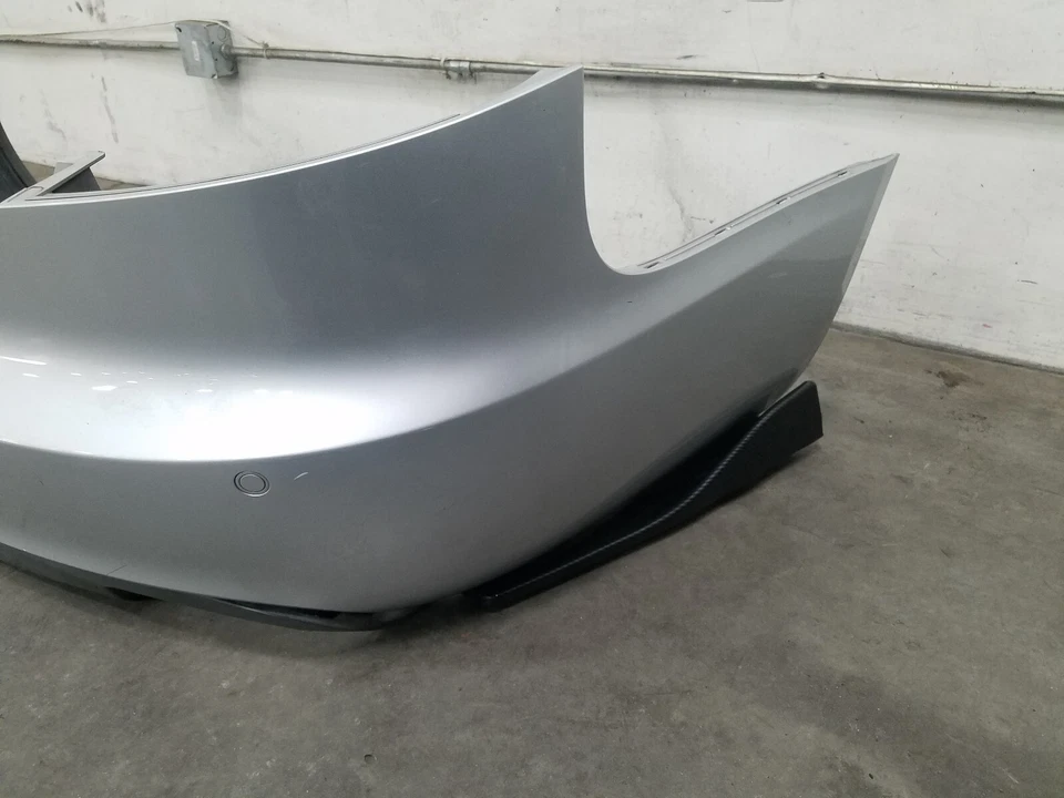 Conjunto de para-choque traseiro Audi S6 Quattro C6 2007 #5876 Y5 - Imagem 3 de 4