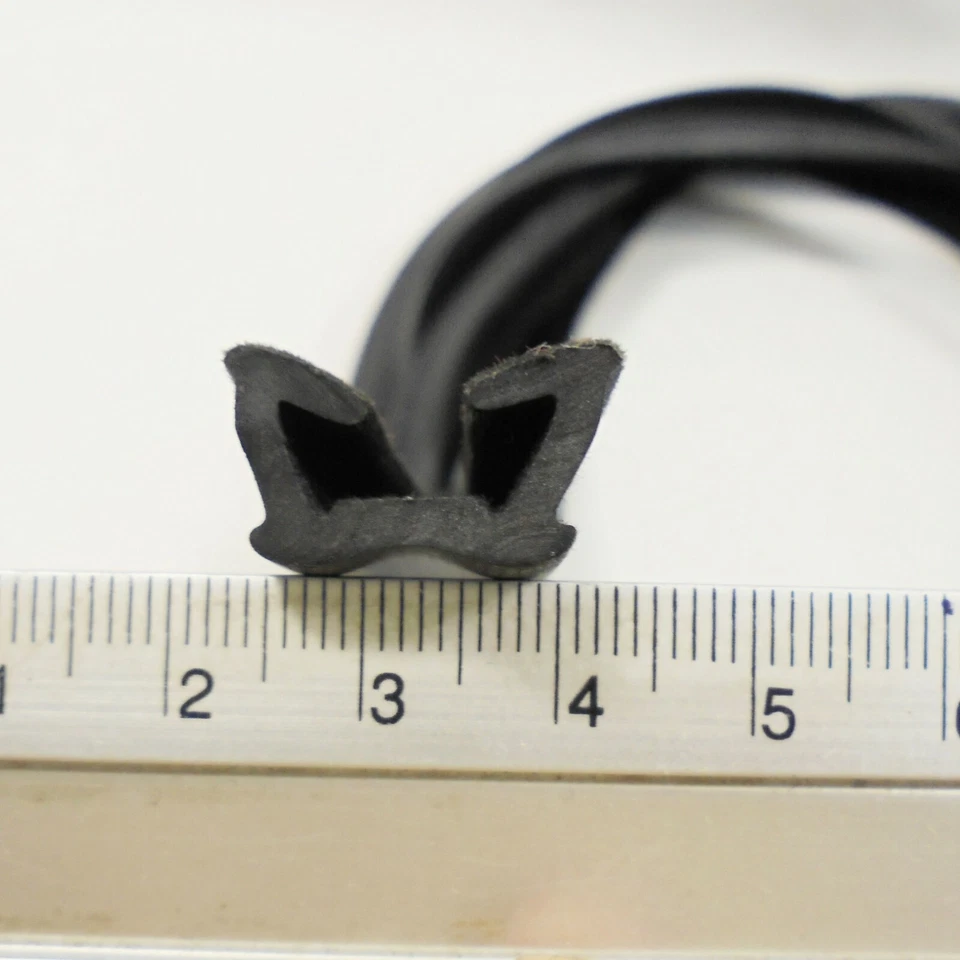 PARA TOYOTA CORONA RT80 RT81 RT82 RT83 4 PUERTAS SEDÁN VENTANA CRISTAL Run Channel Fieltro Foto 3 de 4