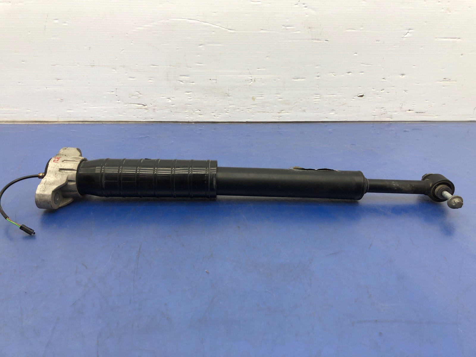 2017-2020 MASERATI LEVANTE M161 3.0L REAR RIGHT SHOCK ABSORBER 60K 462400011553