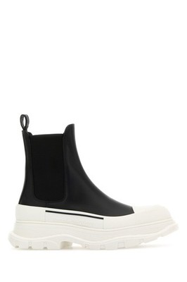 ALEXANDER MCQUEEN Tread Slick Black Leather Ankle Boots New & Authentic