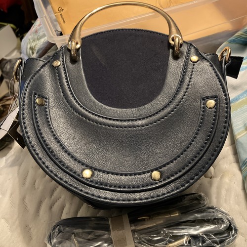  New with tags Lulus Tinley Navy Blue Circle Purse🔥🔥🔥