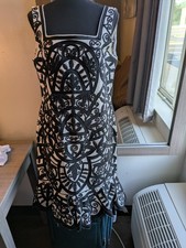 Oscar de La Renta Black And White Embroidered Dress L