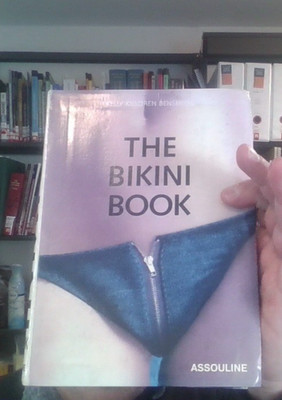 (SIGNED & INSCRIBED) The Bikini Book - Kelly Killoren Bensimon - Make offer