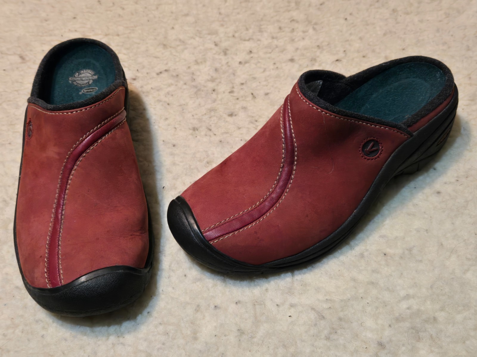 Zoccoli Keen Mules scarpe comode casual in pelle slip on rosso donna taglia 7