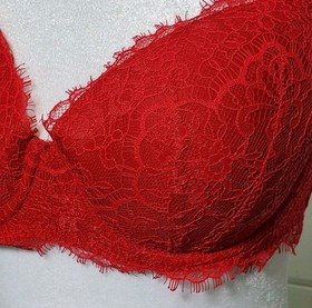 Victoria&rsquo;s Secret Red Lace Dream Angels Lined Demi Bra and Panty Set, Size 34D/M